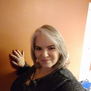 Meet your Posher, Kelli